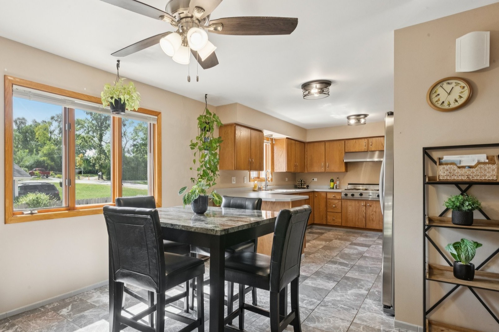 715 Fuller Road Gurnee, IL 60031 - Photo 3 of 67 Gallery Image 3