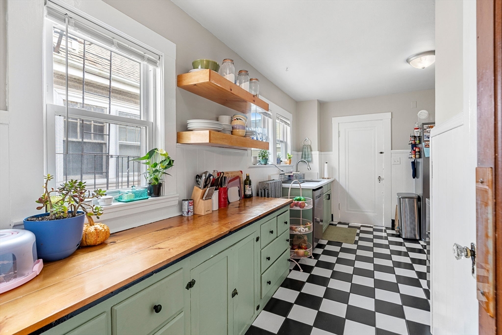 3 Seagrave Road Cambridge, MA 02140 - Photo 31 of 42 Gallery Image 31