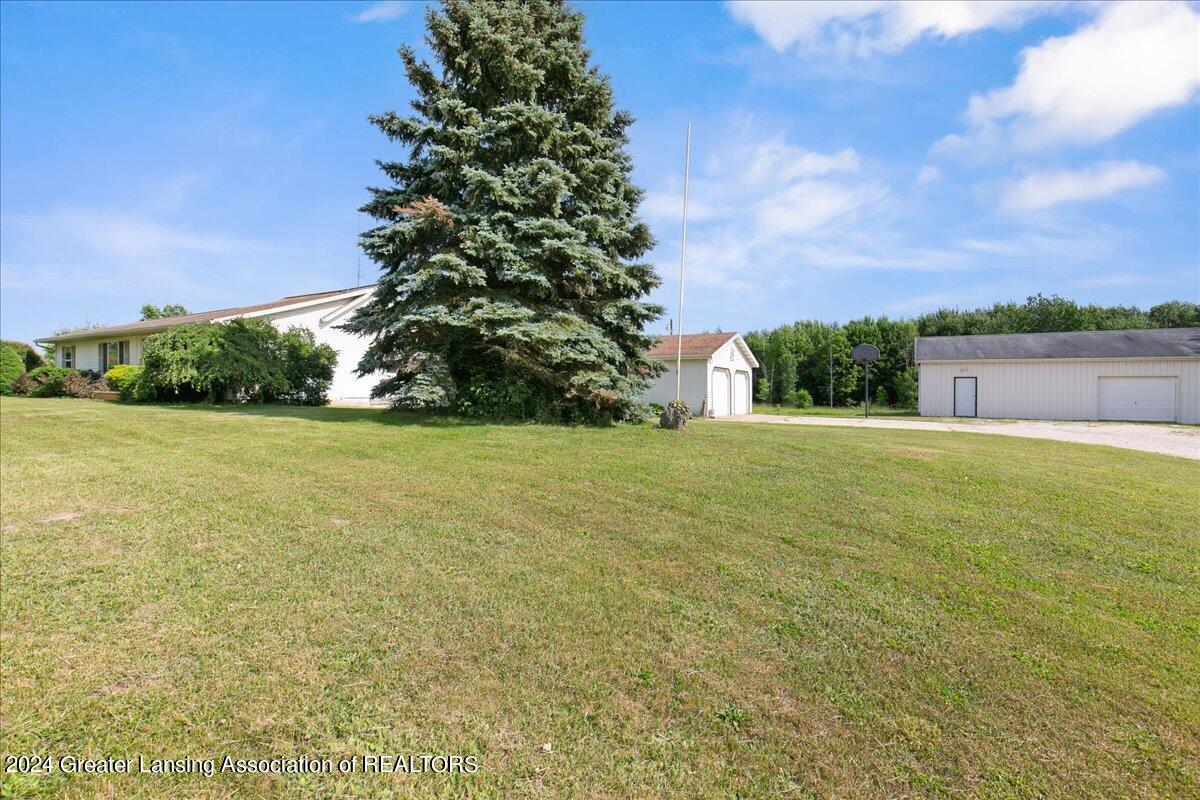 951 Church Road Northwest Edmore, MI 48829 - Photo 21 of 26 22-IMG_0213