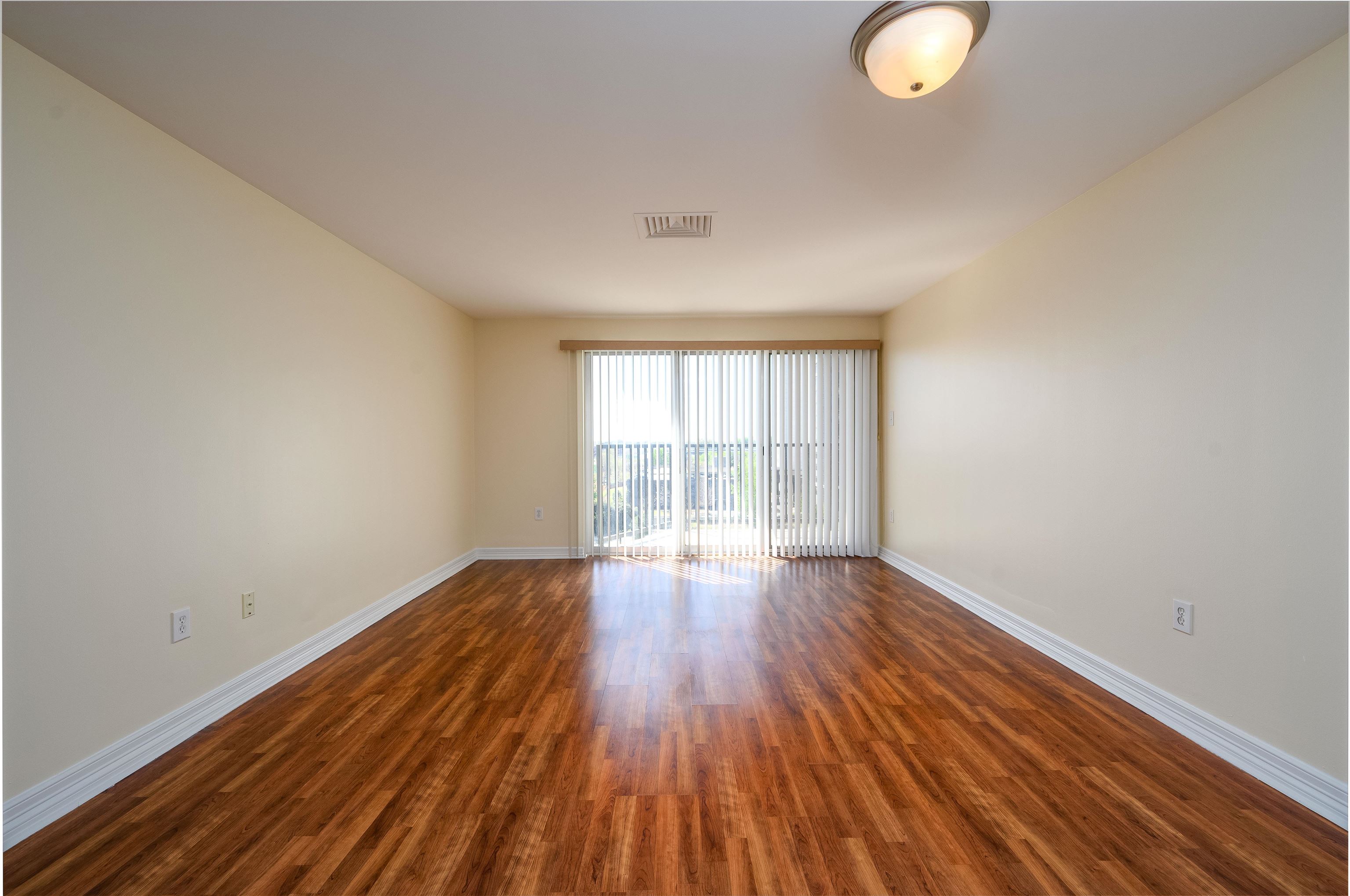 655 Riverside Drive, Unit 606A Memphis, TN 38103 - Photo 6 of 27