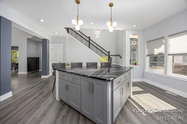 $525,000 | 2905 Woodside Avenue Southeast, Grand Rapids, MI 49508