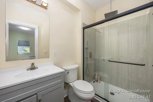 $525,000 | 2905 Woodside Avenue Southeast, Grand Rapids, MI 49508
