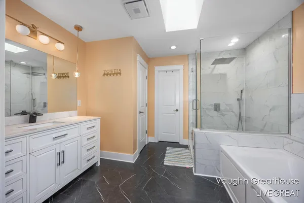 $525,000 | 2905 Woodside Avenue Southeast, Grand Rapids, MI 49508