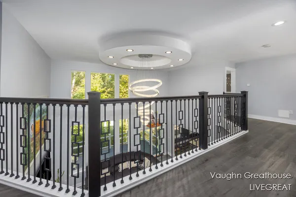 $525,000 | 2905 Woodside Avenue Southeast, Grand Rapids, MI 49508