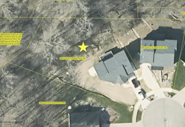 $525,000 | 2905 Woodside Avenue Southeast, Grand Rapids, MI 49508