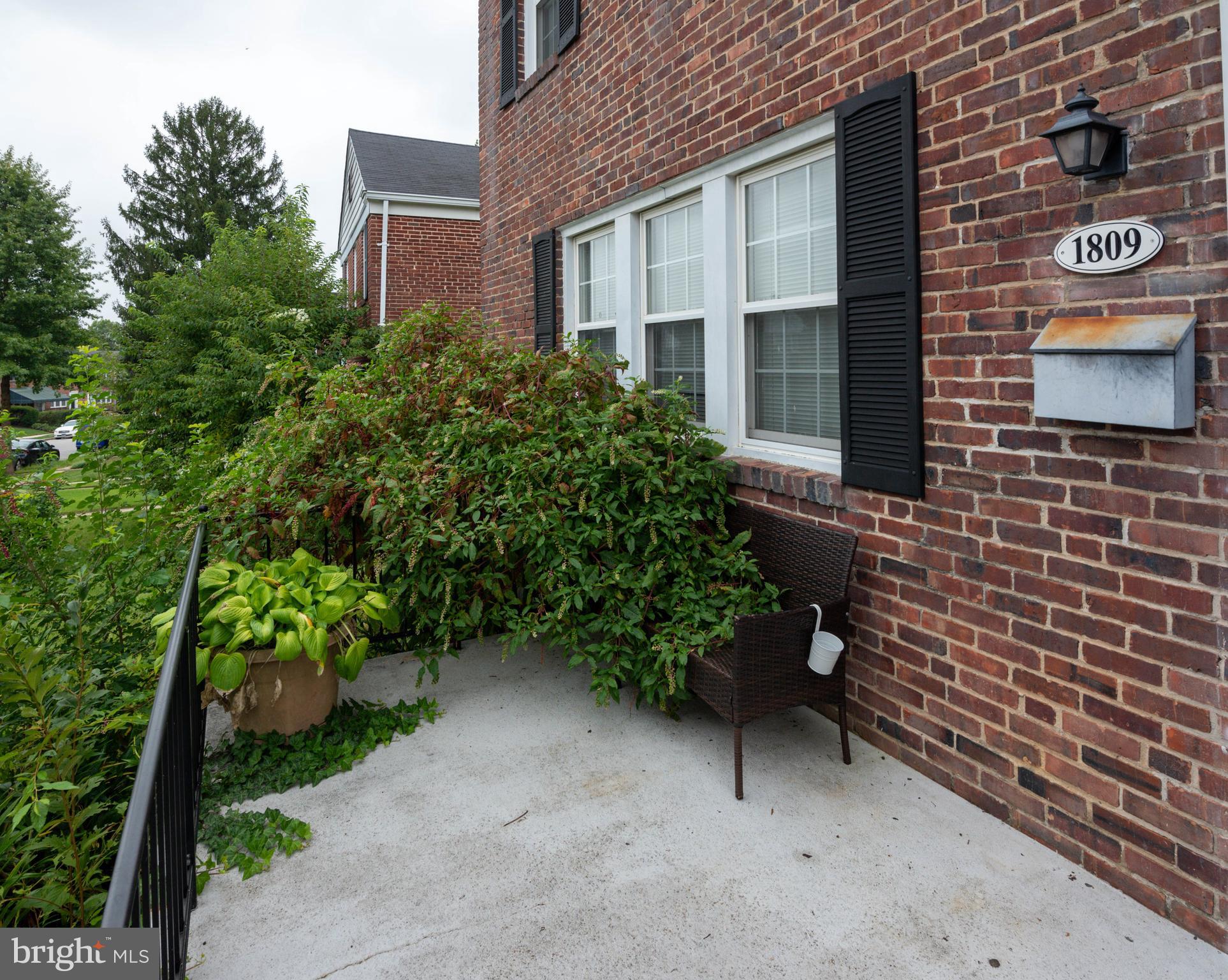 1809 Deveron Road Towson, MD 21286 - Photo 3 of 21