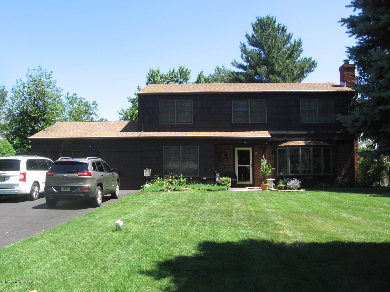 18 Lancelot Road Manalapan, NJ 07726 - Photo 1 of 32 IMG_2176