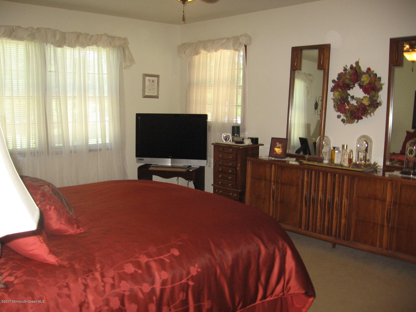 18 Lancelot Road Manalapan, NJ 07726 - Photo 16 of 32 IMG_2139