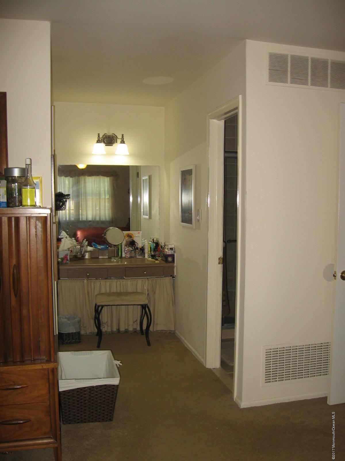 18 Lancelot Road Manalapan, NJ 07726 - Photo 18 of 32 IMG_2140