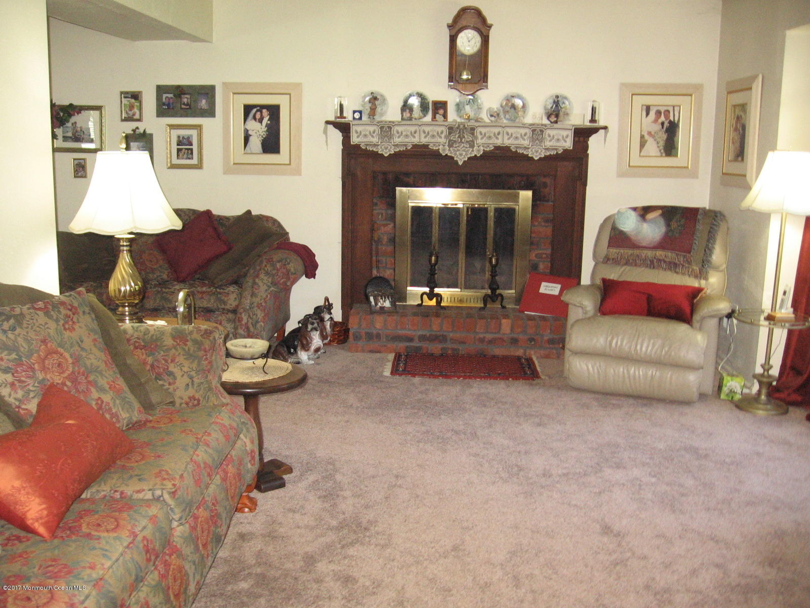 18 Lancelot Road Manalapan, NJ 07726 - Photo 5 of 32 IMG_2147