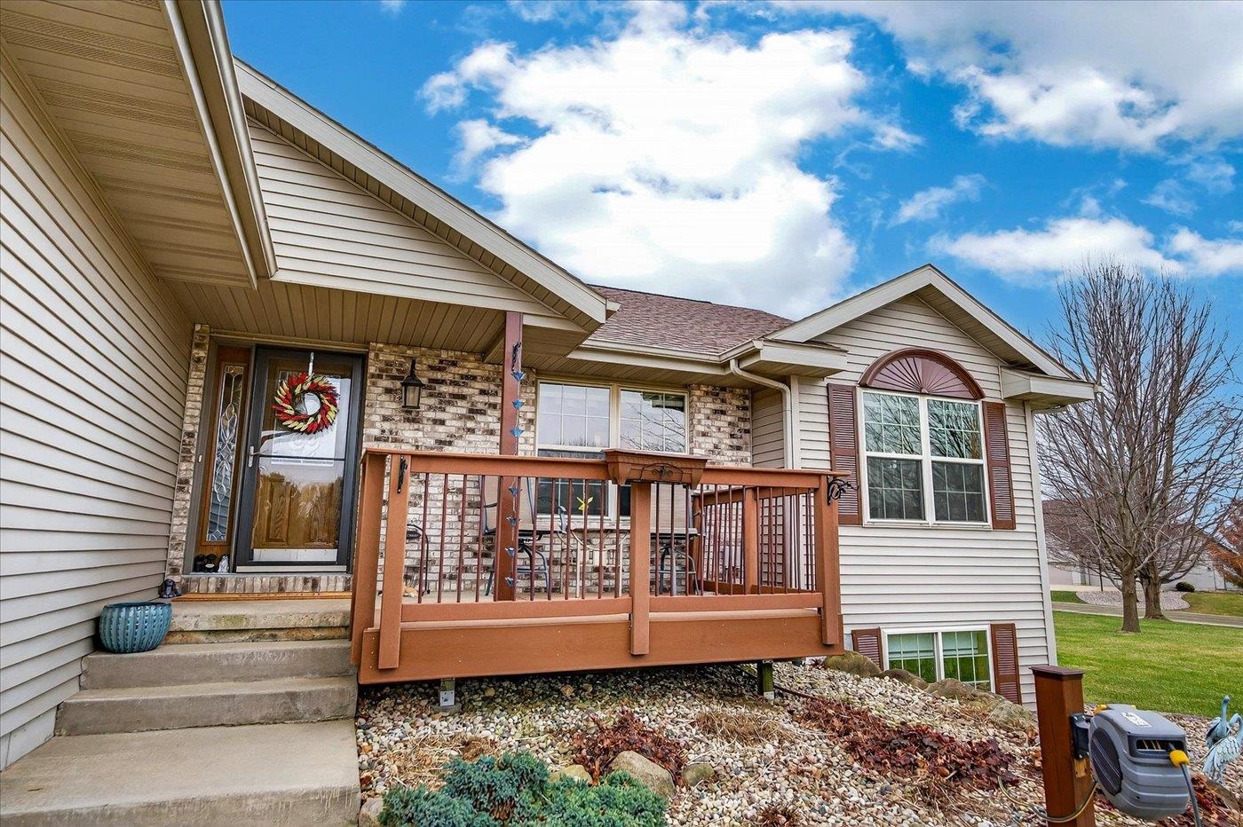 3215 Conservancy Estates Lane Sun Prairie, WI 53590 - Photo 7 of 73