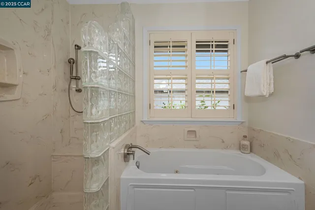 $928,000 | 16063 Berkshire Drive, Castro Valley, CA 94578