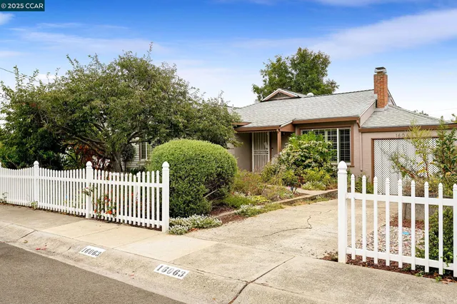$928,000 | 16063 Berkshire Drive, Castro Valley, CA 94578
