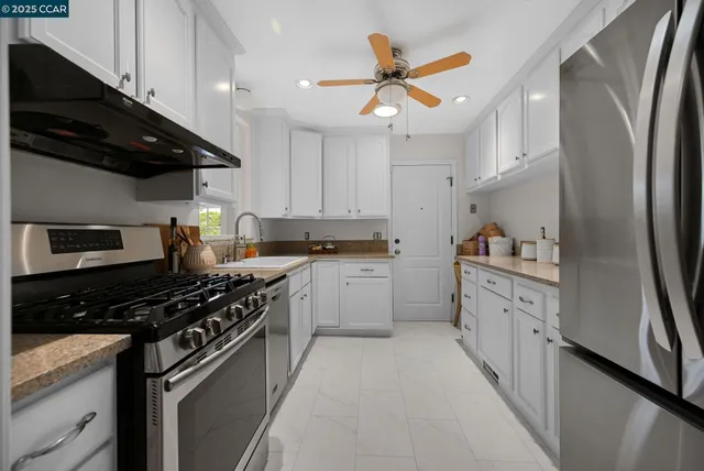 $928,000 | 16063 Berkshire Drive, Castro Valley, CA 94578