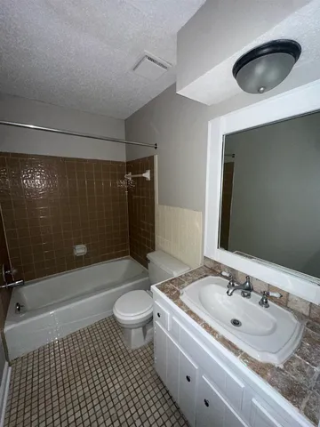 $1,850 | 2714 Gerald Ford Drive West, Memphis, TN 38016