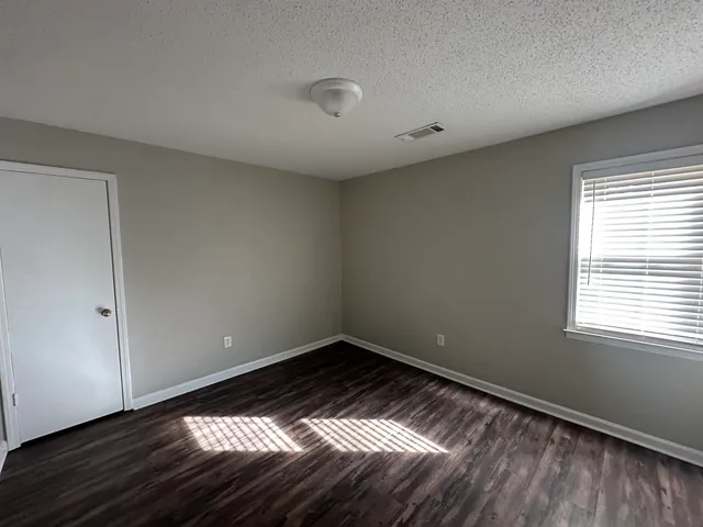 $1,850 | 2714 Gerald Ford Drive West, Memphis, TN 38016