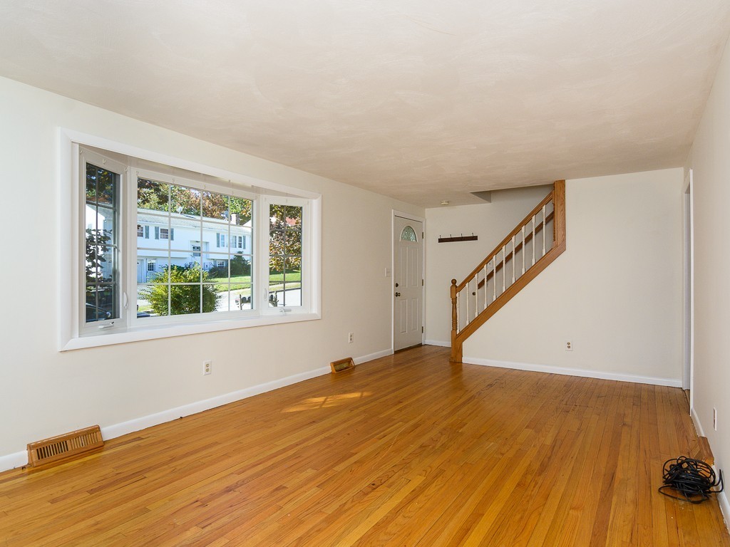 2 Westport Road Worcester, MA 01605 - Photo 6 of 30 Gallery Image 6