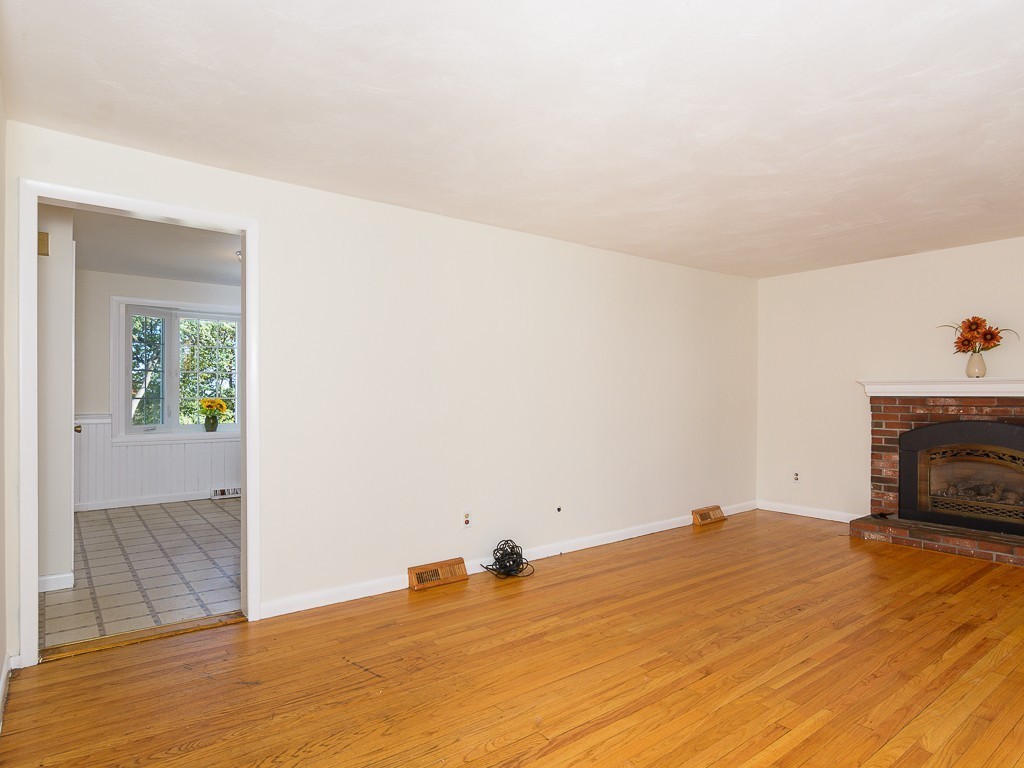 2 Westport Road Worcester, MA 01605 - Photo 8 of 30 Gallery Image 8