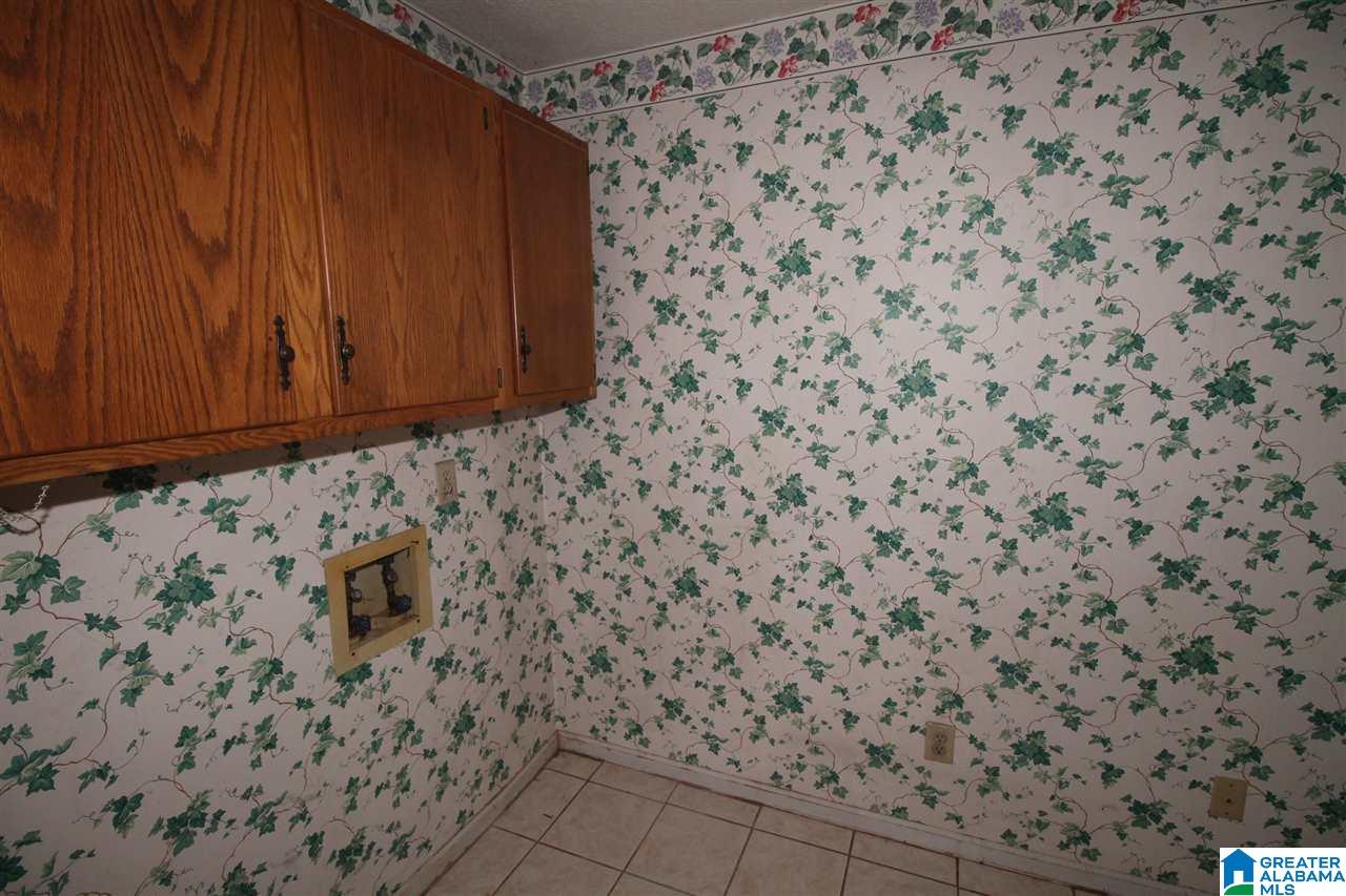 5511 South Shades Crest Road Bessemer, AL 35022 - Photo 8 of 27
