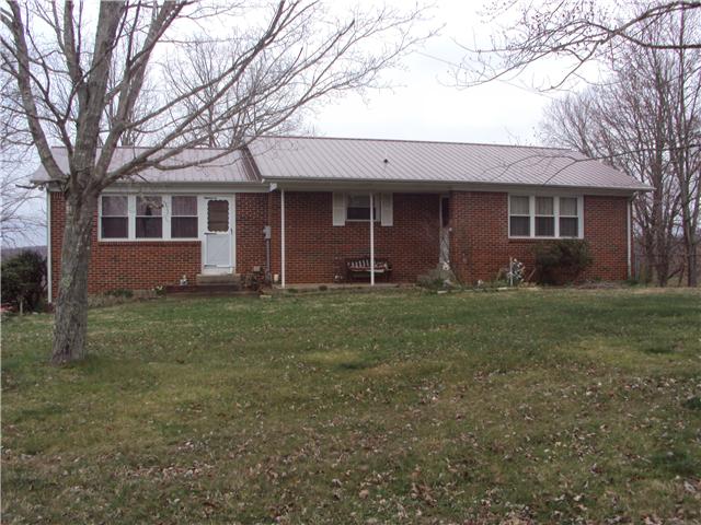 1838 Clydeton Road Waverly, TN 37185 - Photo 9 of 9 Come and take a look at this brick home, lots of room for the family.