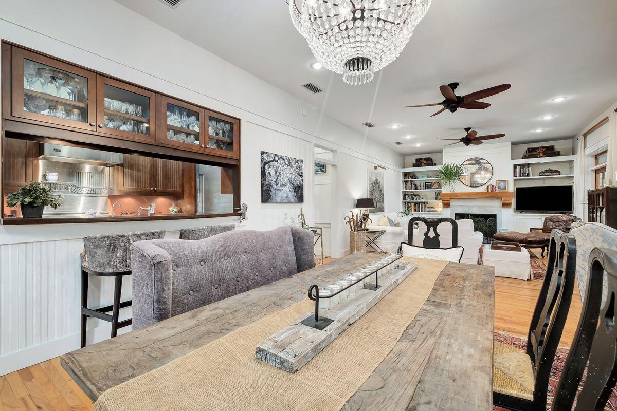 126 East Bayou Forest Drive Freeport, FL 32439 - Photo 9 of 35 a living room with furniture and a flat screen tv