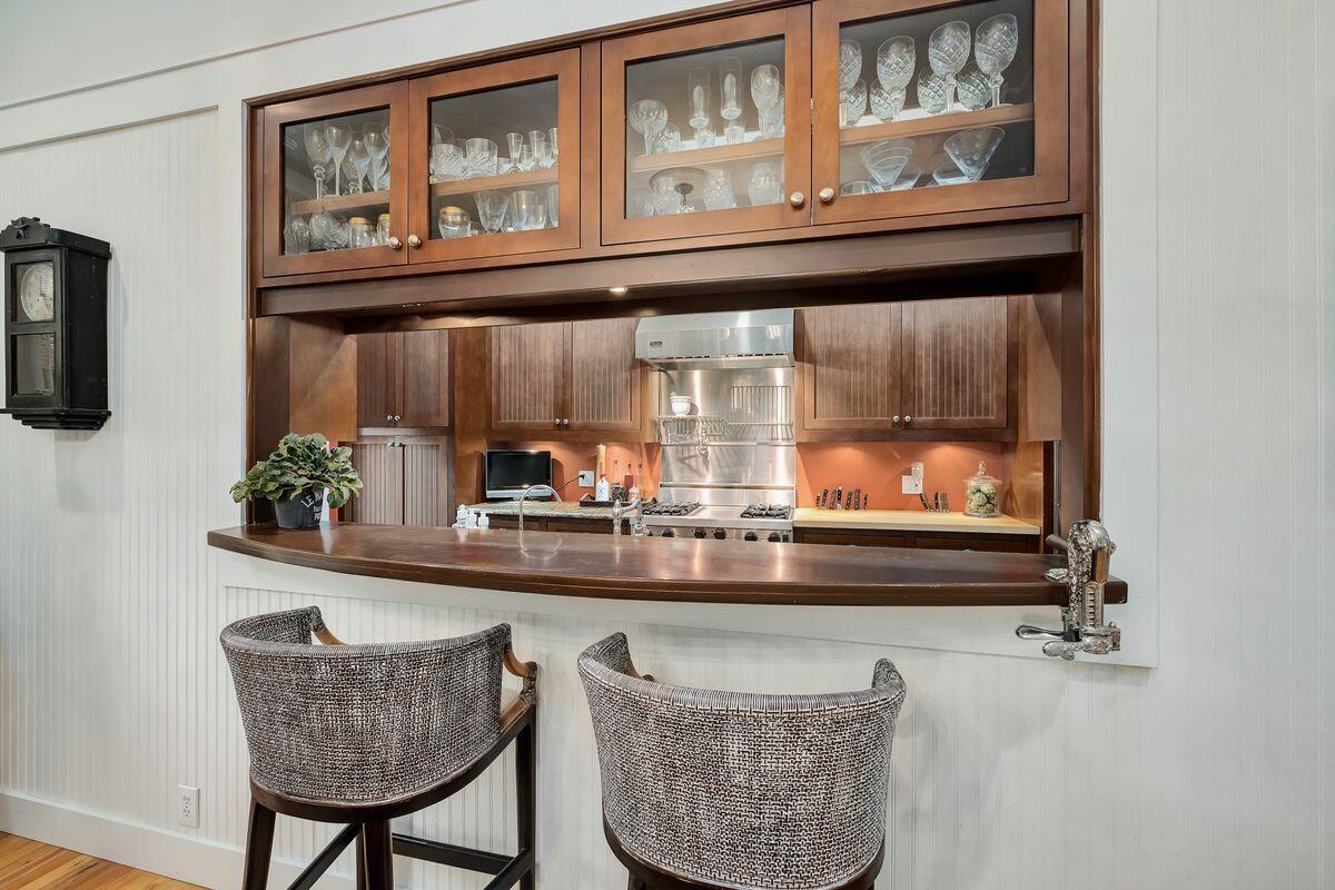 126 East Bayou Forest Drive Freeport, FL 32439 - Photo 10 of 35 a living room with furniture and a painting on the wall