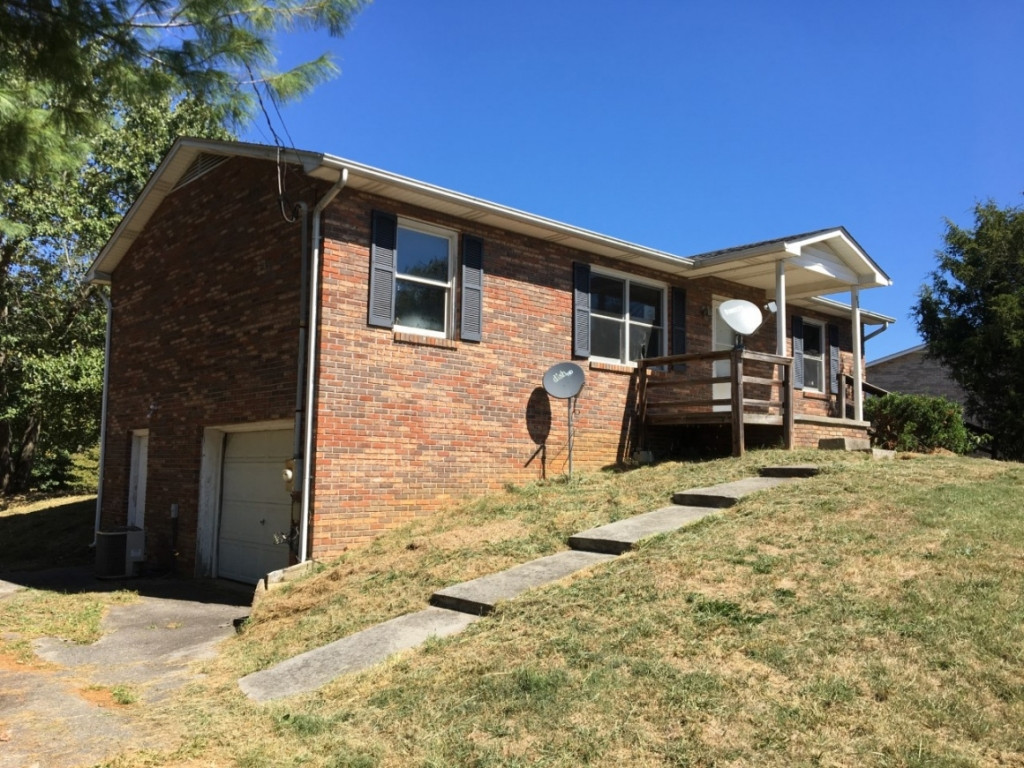 525 Berry Ridge Road Jonesborough, TN 37659 - Photo 1 of 10 Photo 1