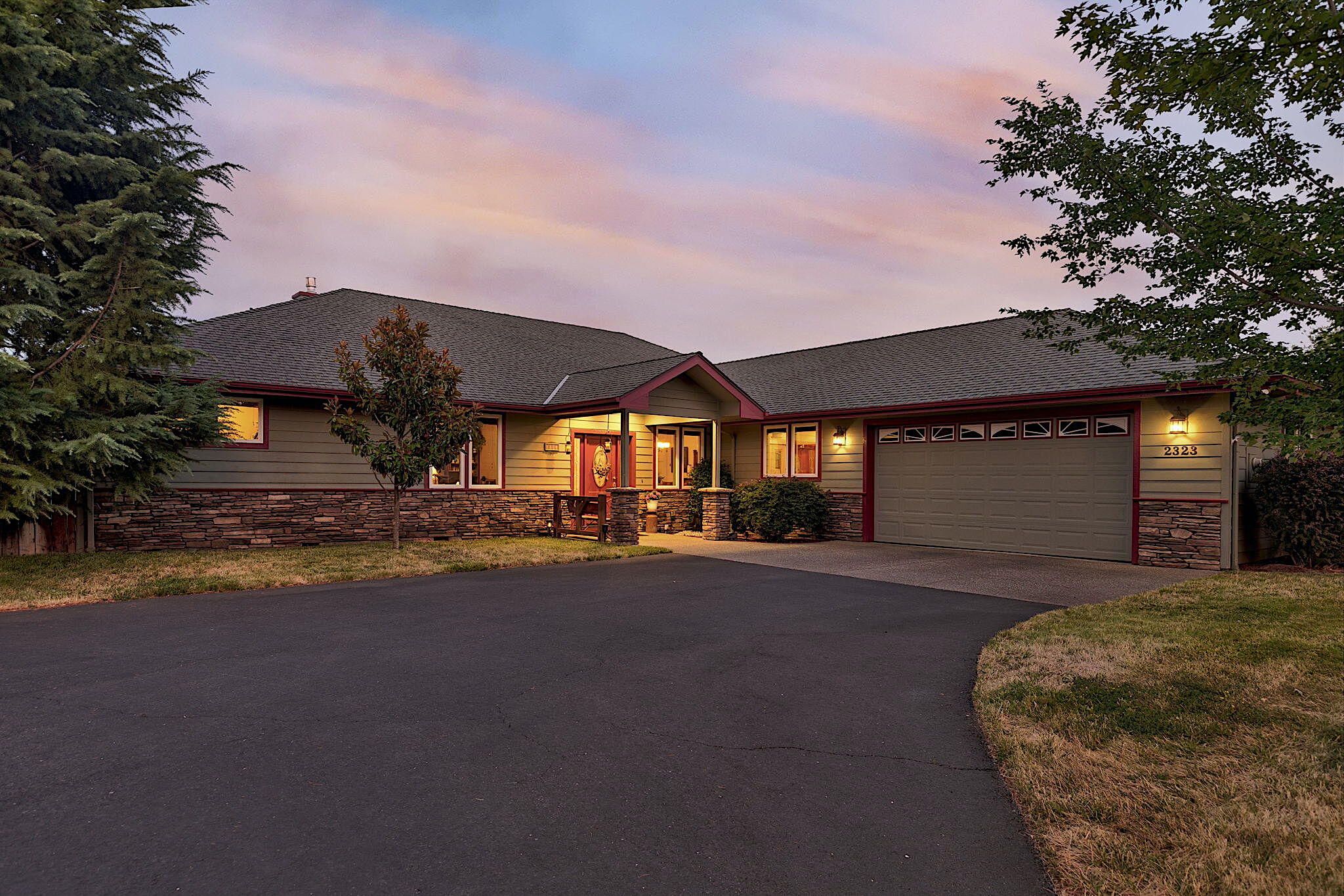 2323 Southwest Allen Creek Road Grants Pass, OR 97527 - Photo 2 of 43 48-web-or-mls-2323-allen-creek-rd
