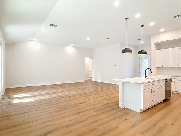 $549,000 | 30798 Apricot Avenue, Eustis, FL 32736