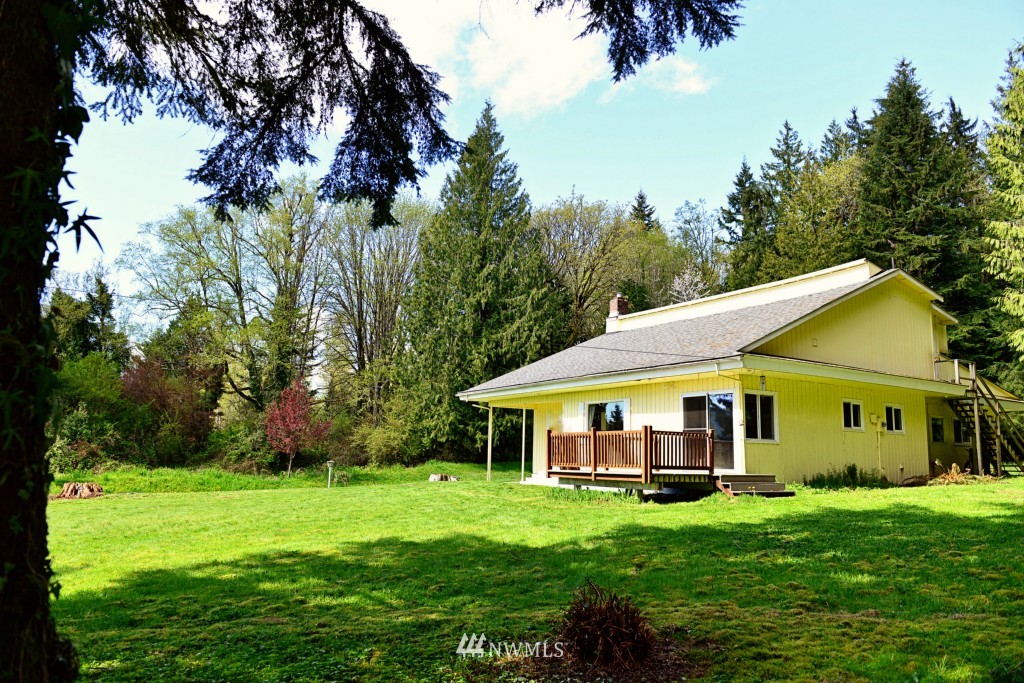 3278 North Shore Road Bellingham, WA 98226 - Photo 2 of 24 Gallery Image 2