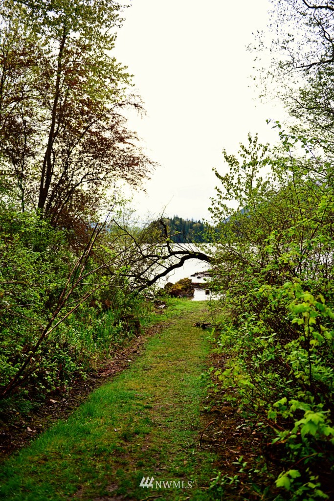 3278 North Shore Road Bellingham, WA 98226 - Photo 21 of 24 Gallery Image 21
