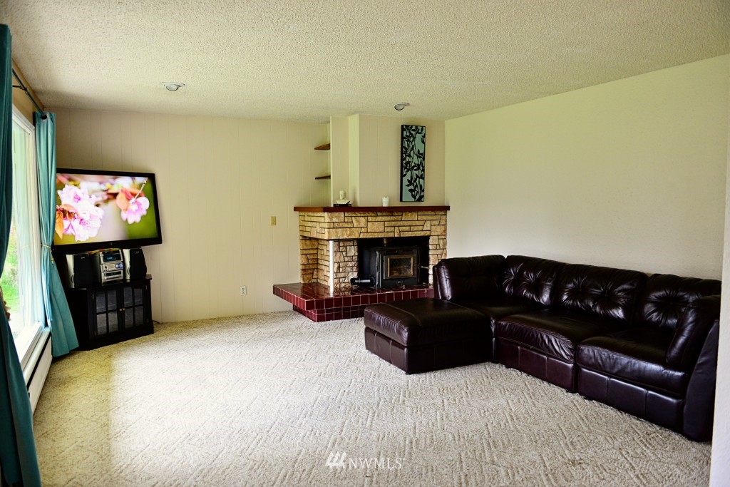 3278 North Shore Road Bellingham, WA 98226 - Photo 5 of 24 Gallery Image 5