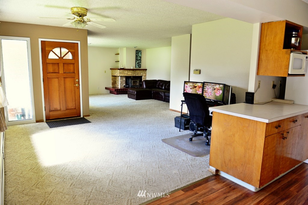 3278 North Shore Road Bellingham, WA 98226 - Photo 8 of 24 Gallery Image 8