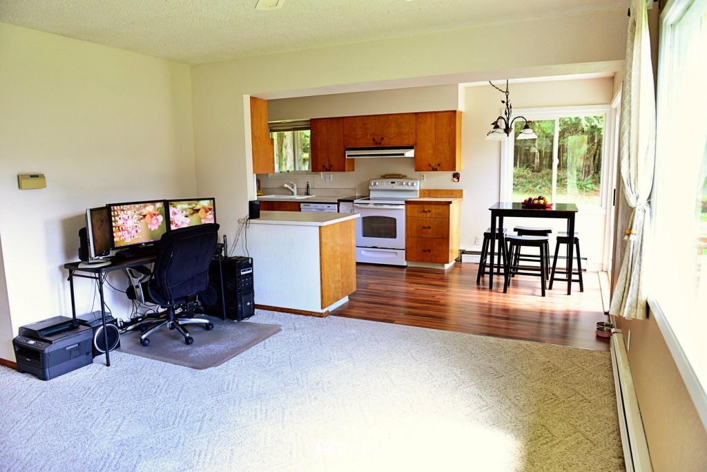 3278 North Shore Road Bellingham, WA 98226 - Photo 9 of 24 Gallery Image 9