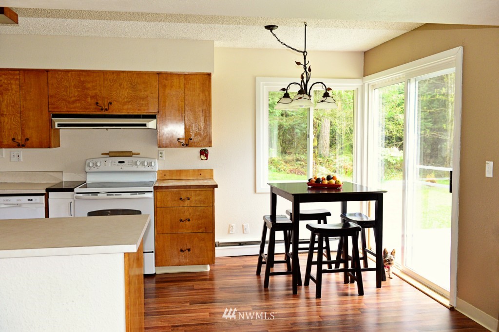3278 North Shore Road Bellingham, WA 98226 - Photo 10 of 24 Gallery Image 10