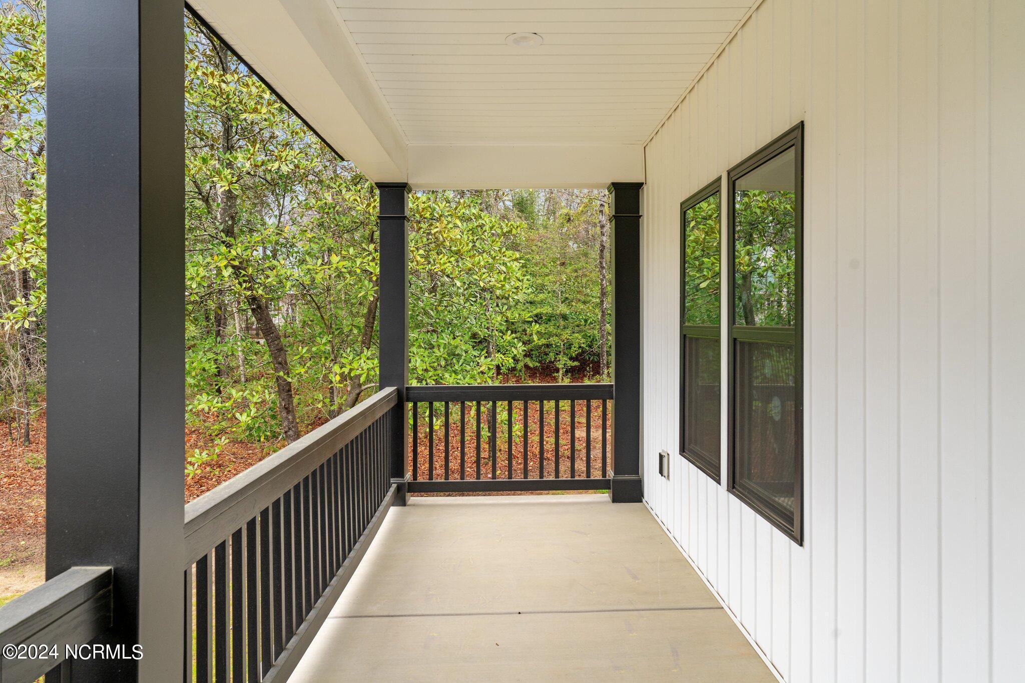 165 Riding Lane Southern Pines, NC 28387 - Photo 7 of 39 39-web-or-mls-DSC09167