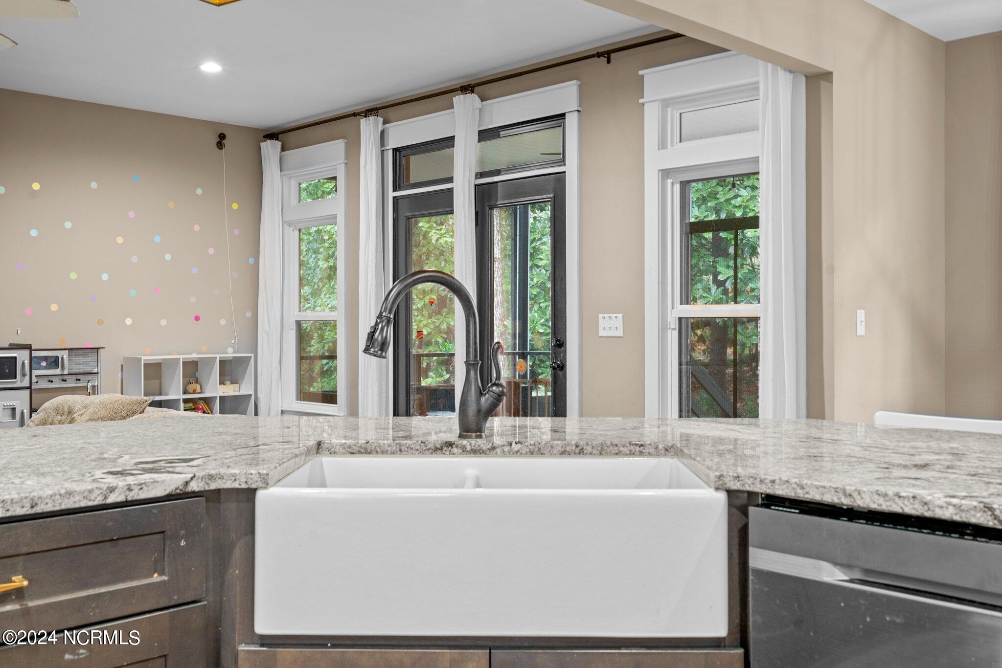 165 Riding Lane Southern Pines, NC 28387 - Photo 9 of 39 8-web-or-mls-DSC09074