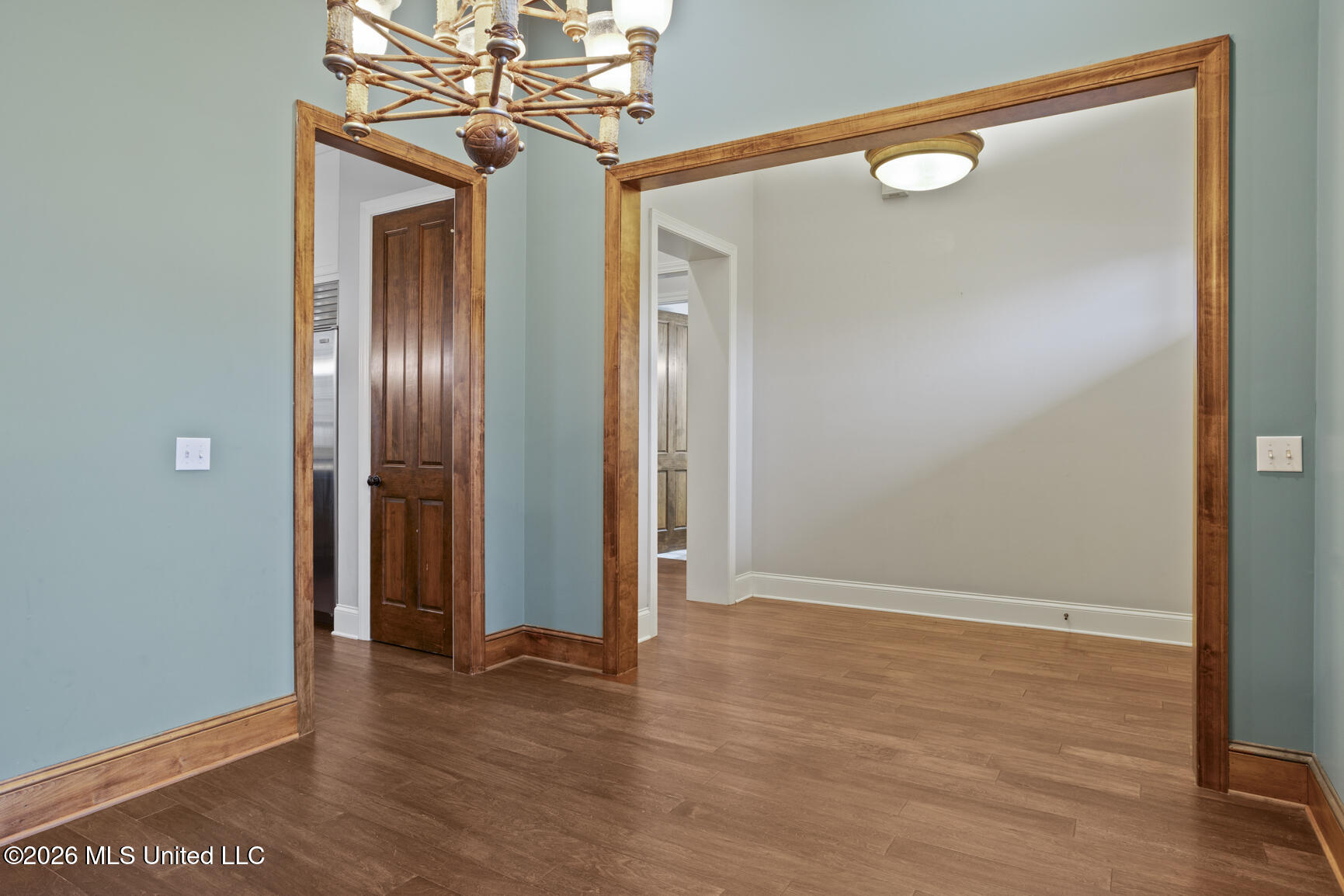 606 Arbor Way Brandon, MS 39047 - Photo 12 of 61 Will Fit a Banquet Size Table