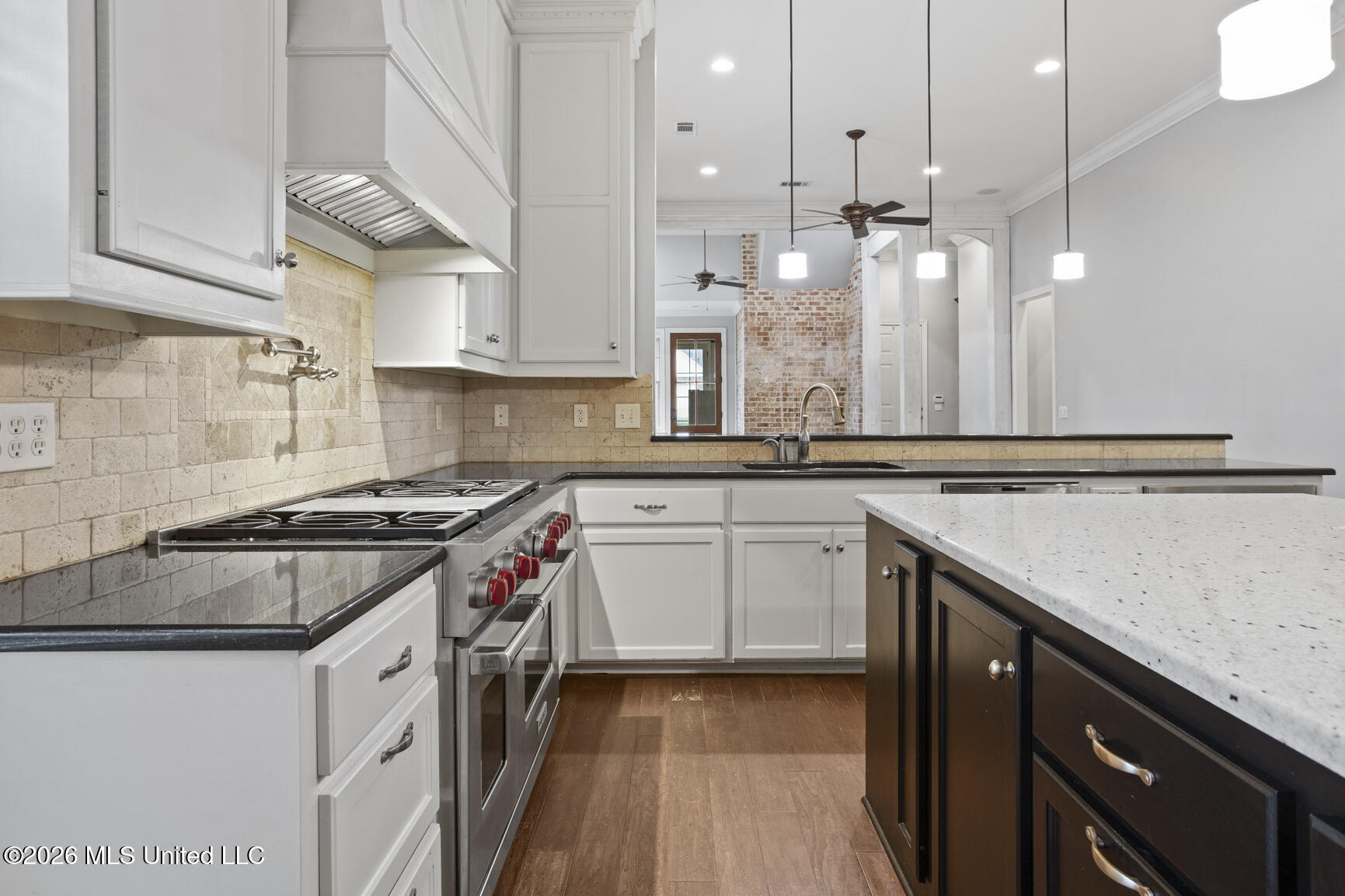 606 Arbor Way Brandon, MS 39047 - Photo 13 of 63 Tons of Countertop and cabinet Space