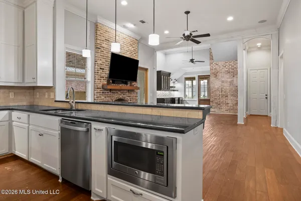 $750,000 | 606 Arbor Way, Brandon, MS 39047