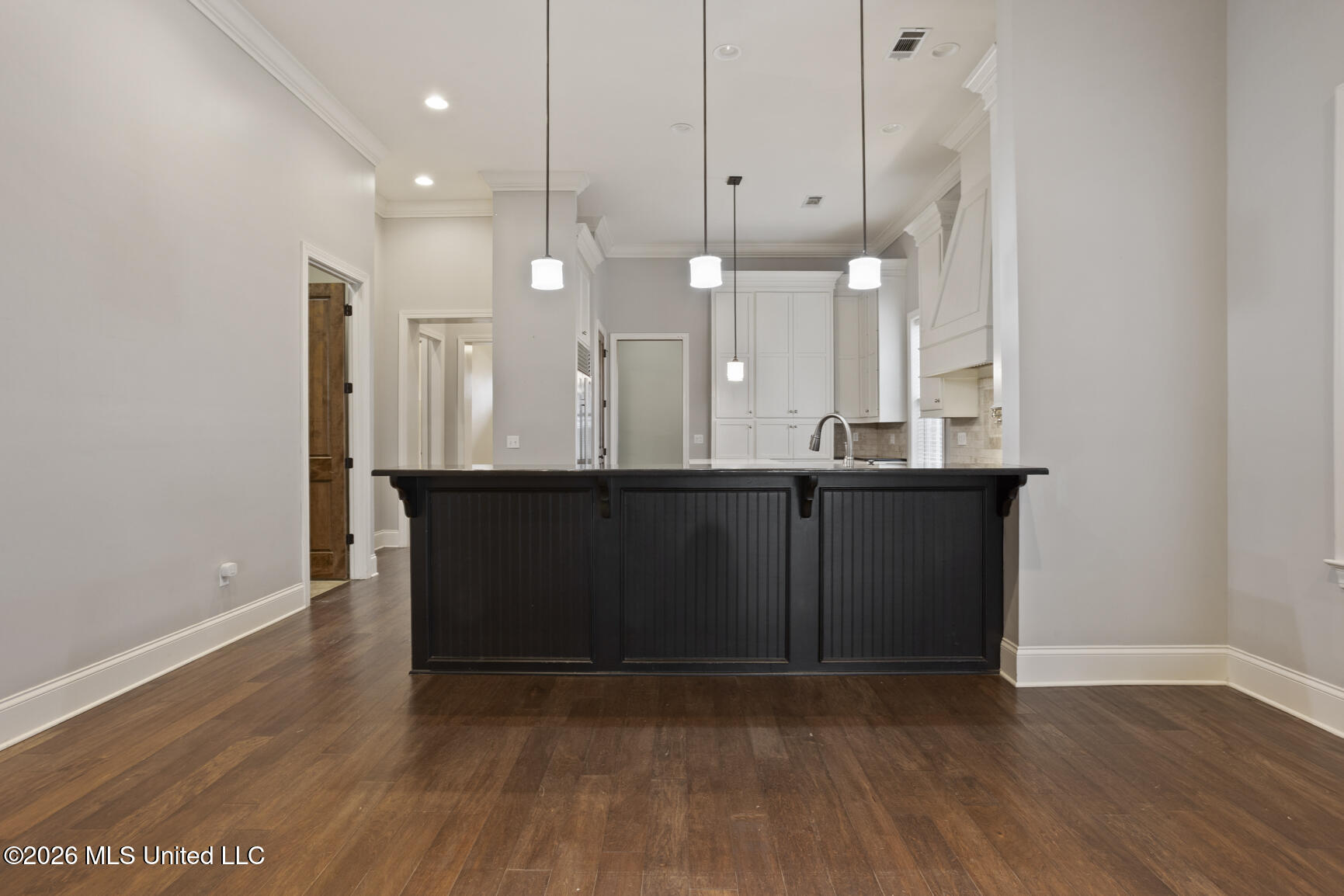 606 Arbor Way Brandon, MS 39047 - Photo 19 of 63 Bar Seating