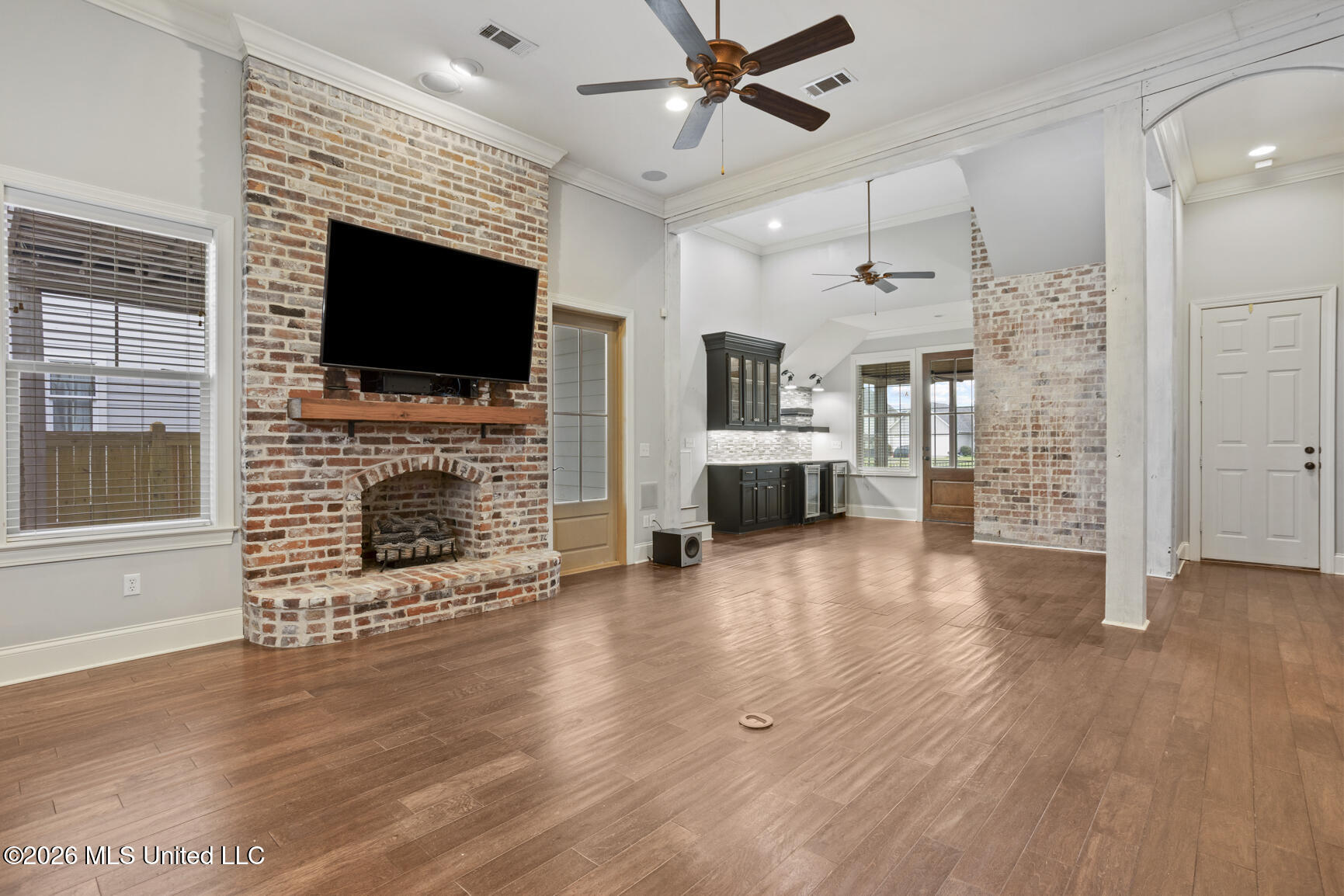 606 Arbor Way Brandon, MS 39047 - Photo 20 of 61 Large Living Room
