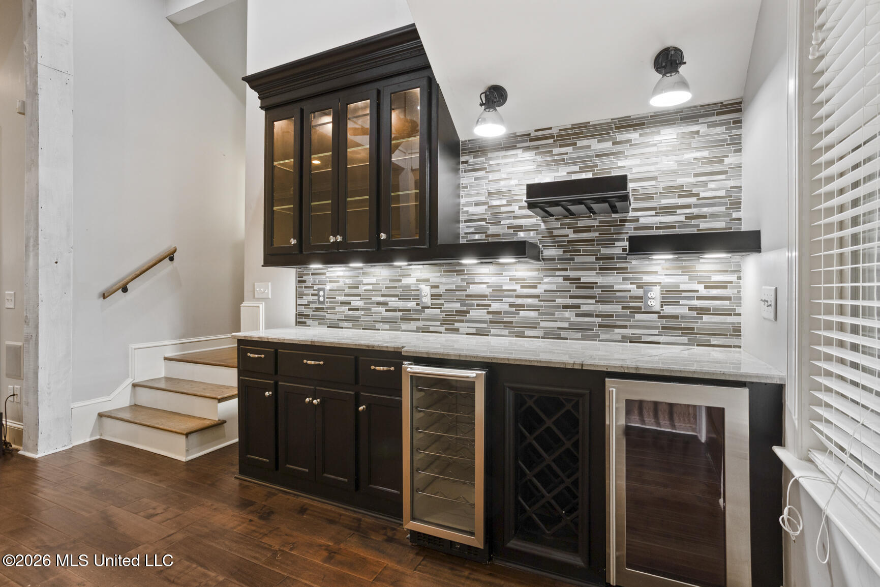 606 Arbor Way Brandon, MS 39047 - Photo 26 of 61 All you need for Entertaining!