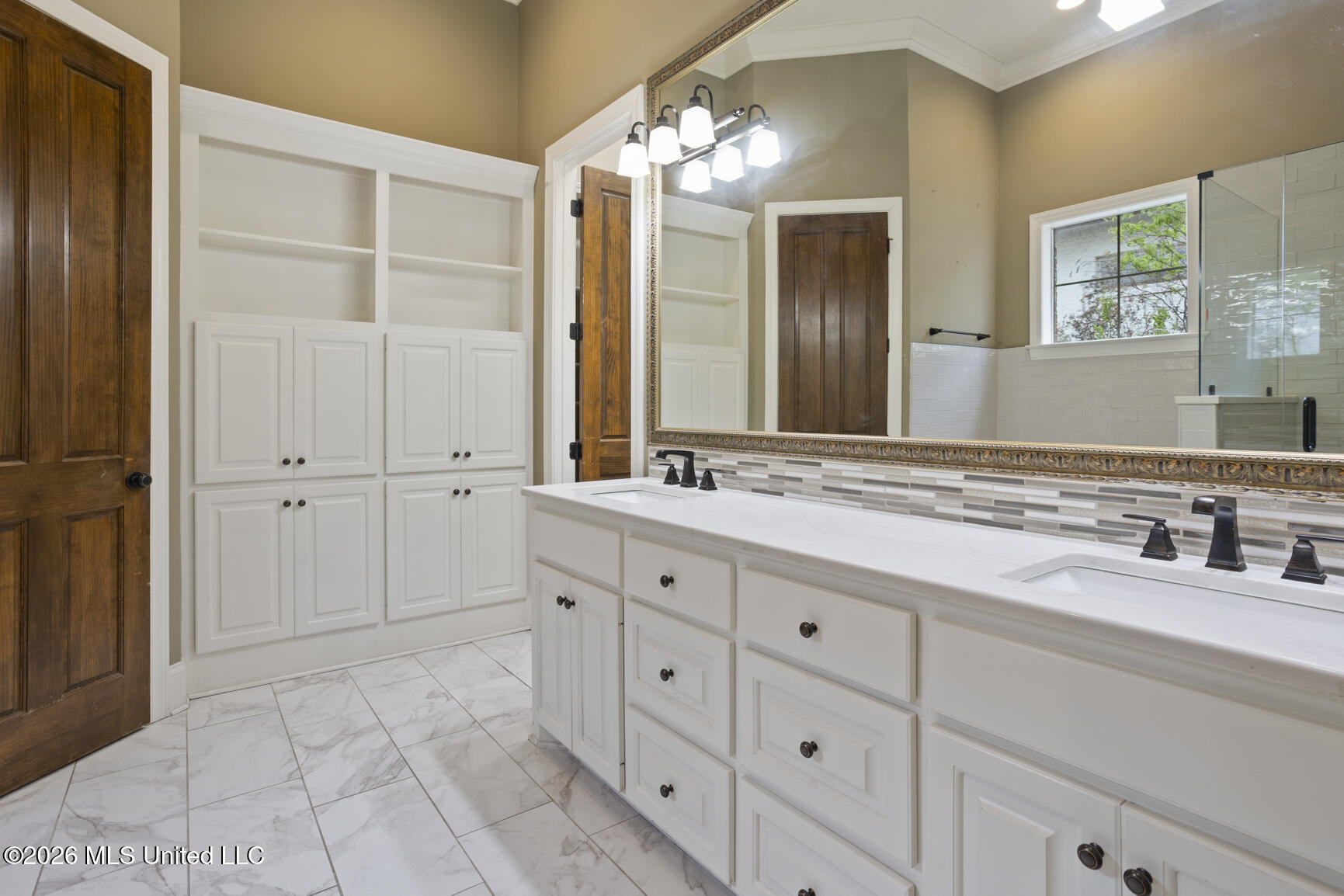 606 Arbor Way Brandon, MS 39047 - Photo 30 of 61 Renovated Primary Ba