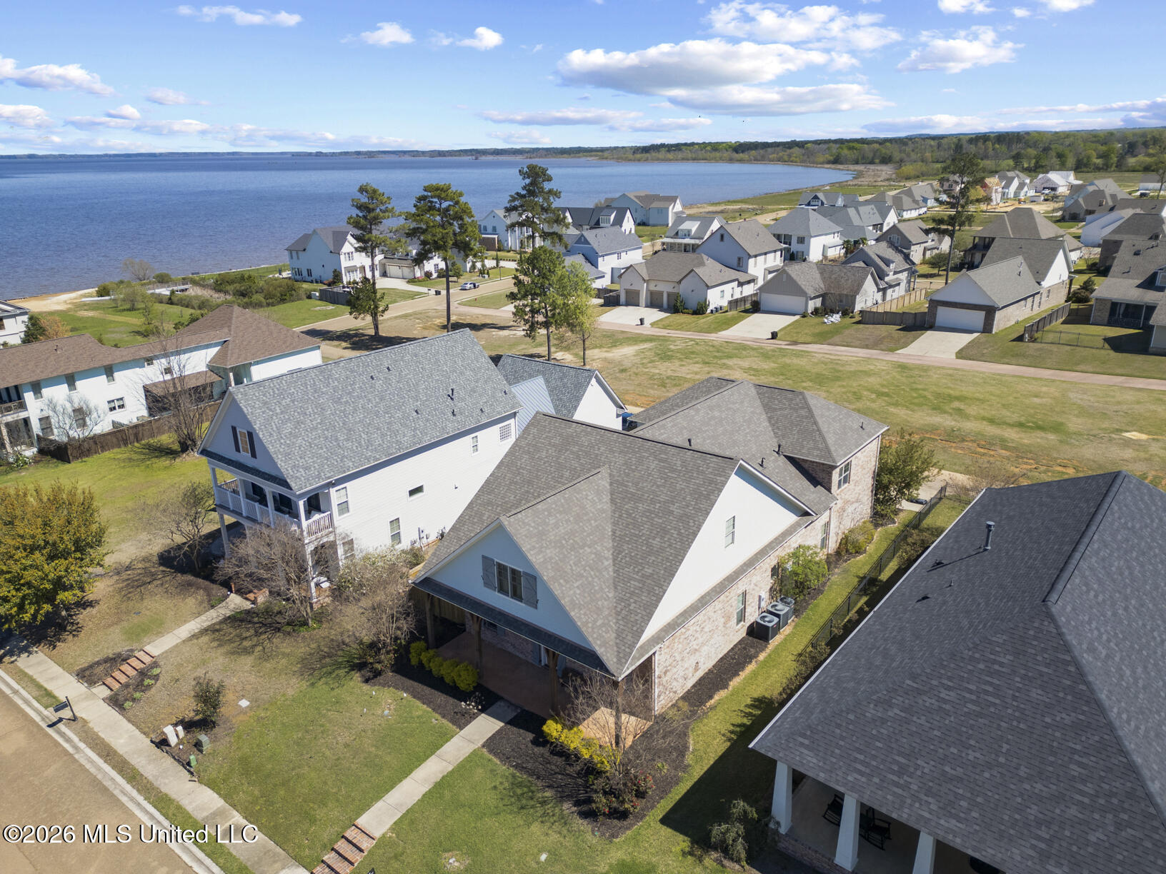 606 Arbor Way Brandon, MS 39047 - Photo 3 of 63 606 Arbor Way! resort Style Living!