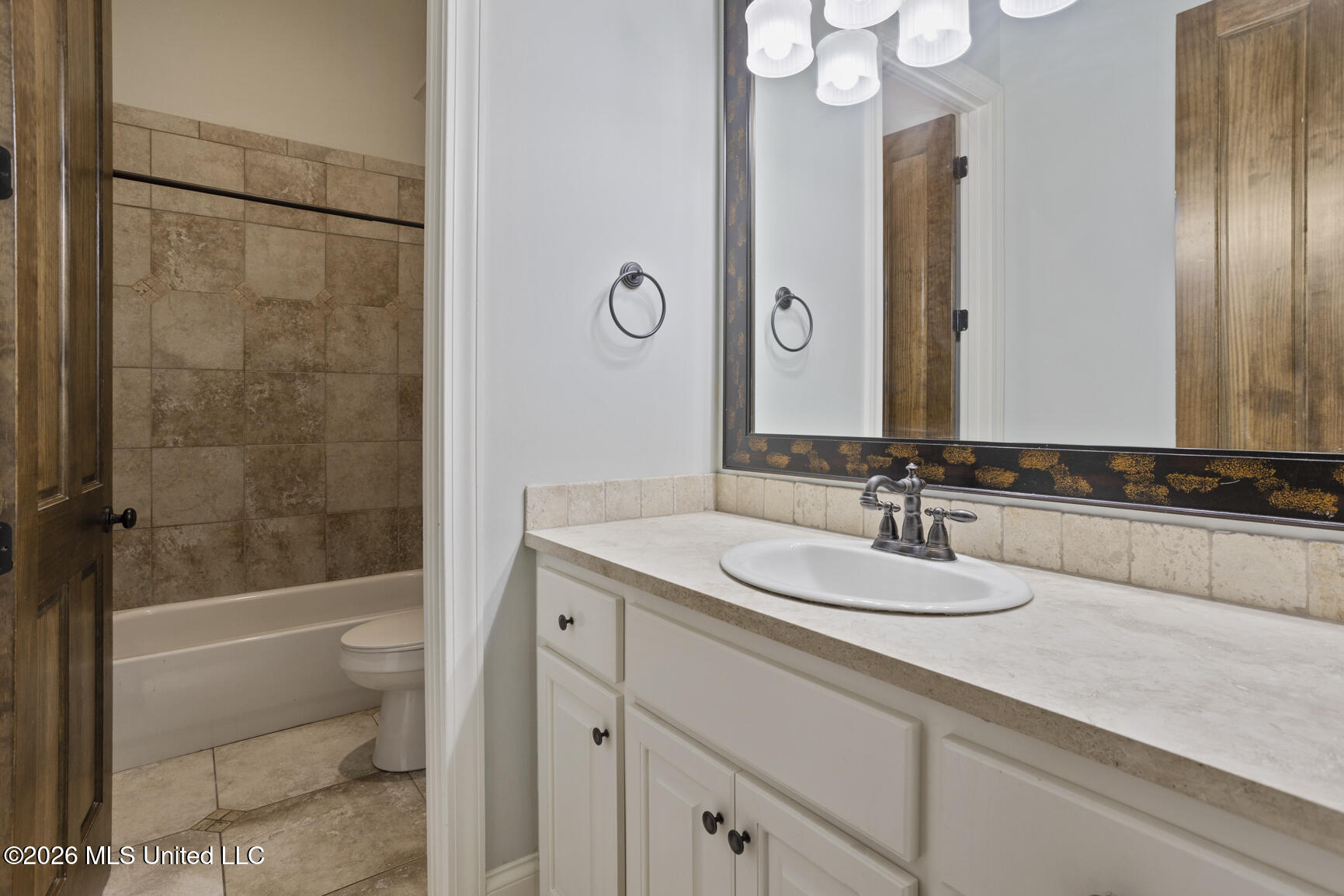 606 Arbor Way Brandon, MS 39047 - Photo 35 of 61 Bath 2 Down w/