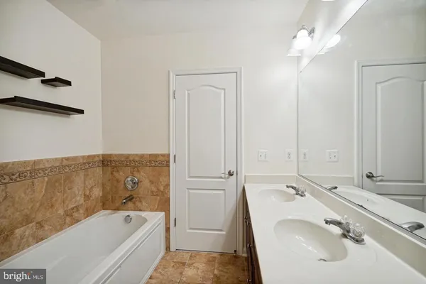 $2,850 | 22936 Spicebush Drive, Unit 1361, Clarksburg, MD 20871