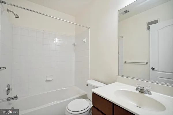 $2,850 | 22936 Spicebush Drive, Unit 1361, Clarksburg, MD 20871