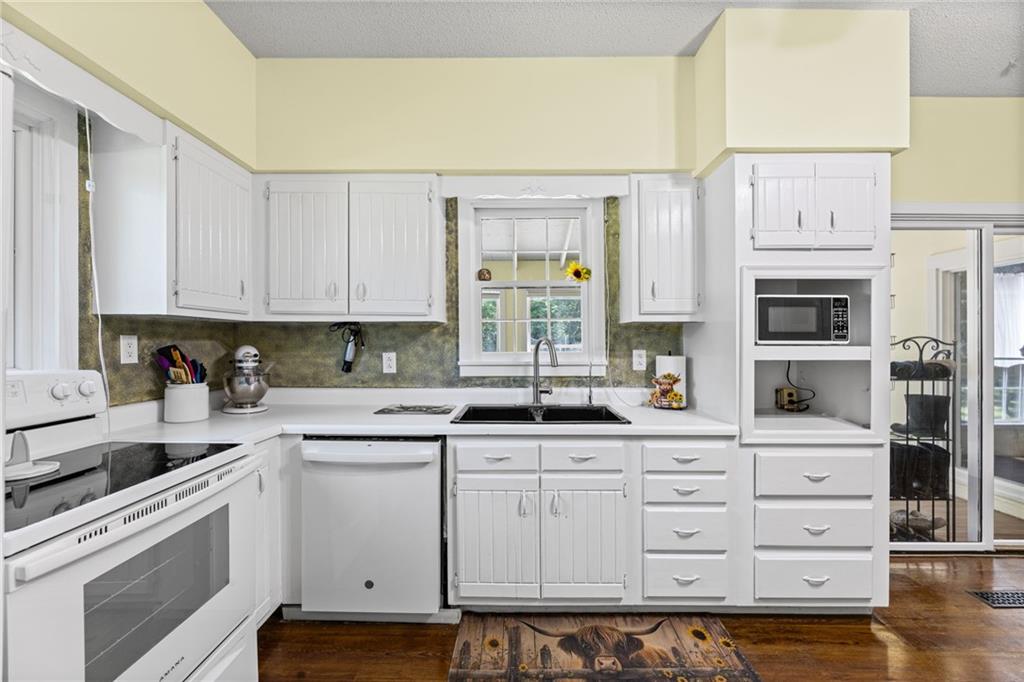 1623 Indiana Road Williamsburg, KS 66095 - Photo 4 of 47