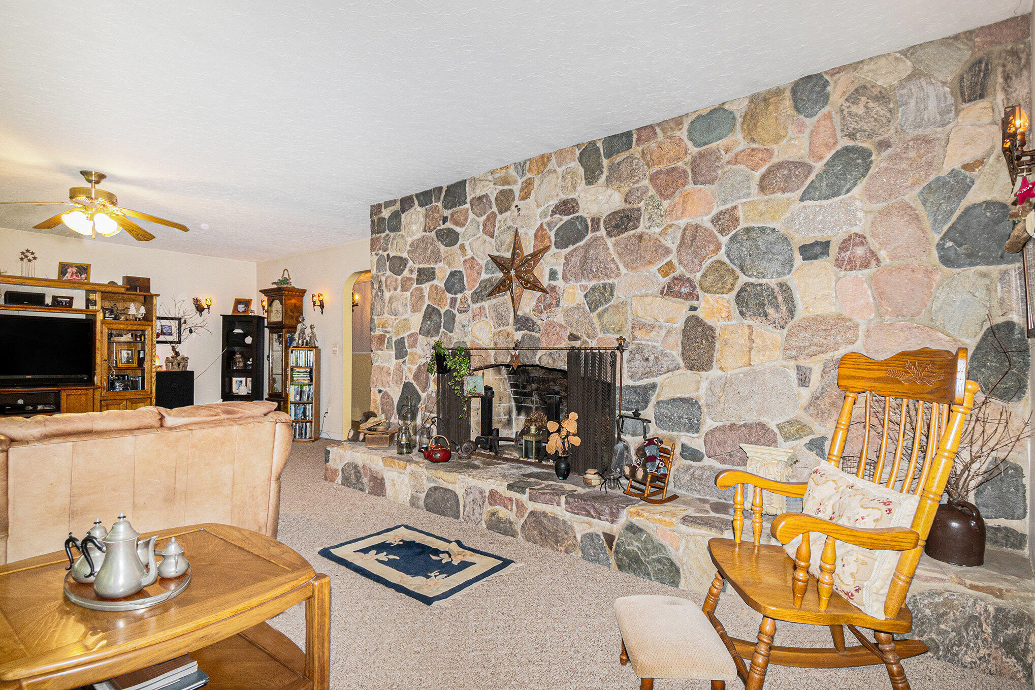 22649 North Dixboro Road South Lyon, MI 48178 - Photo 11 of 47 008_file_526